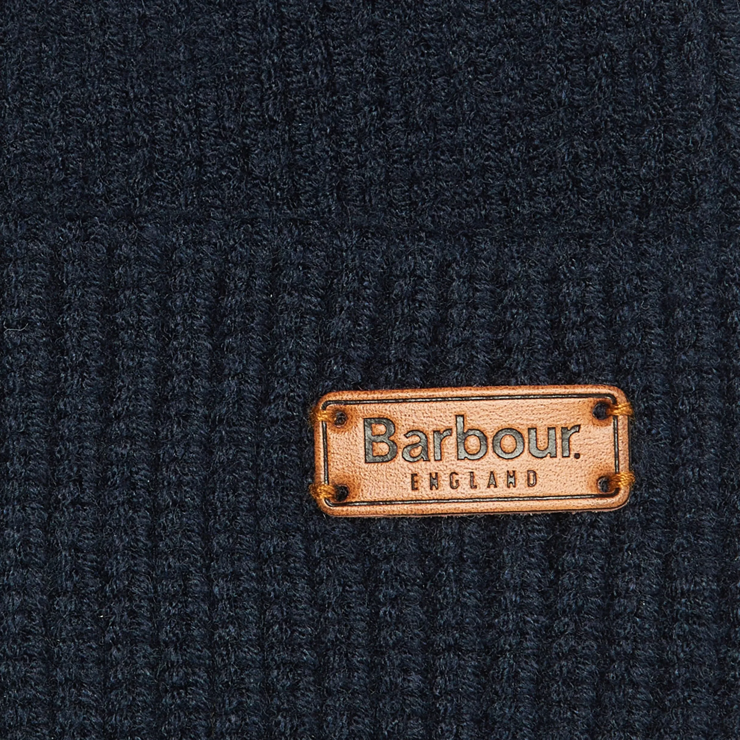 Barbour Dover Beanie & Hailes Scarf Gift Set - Classic