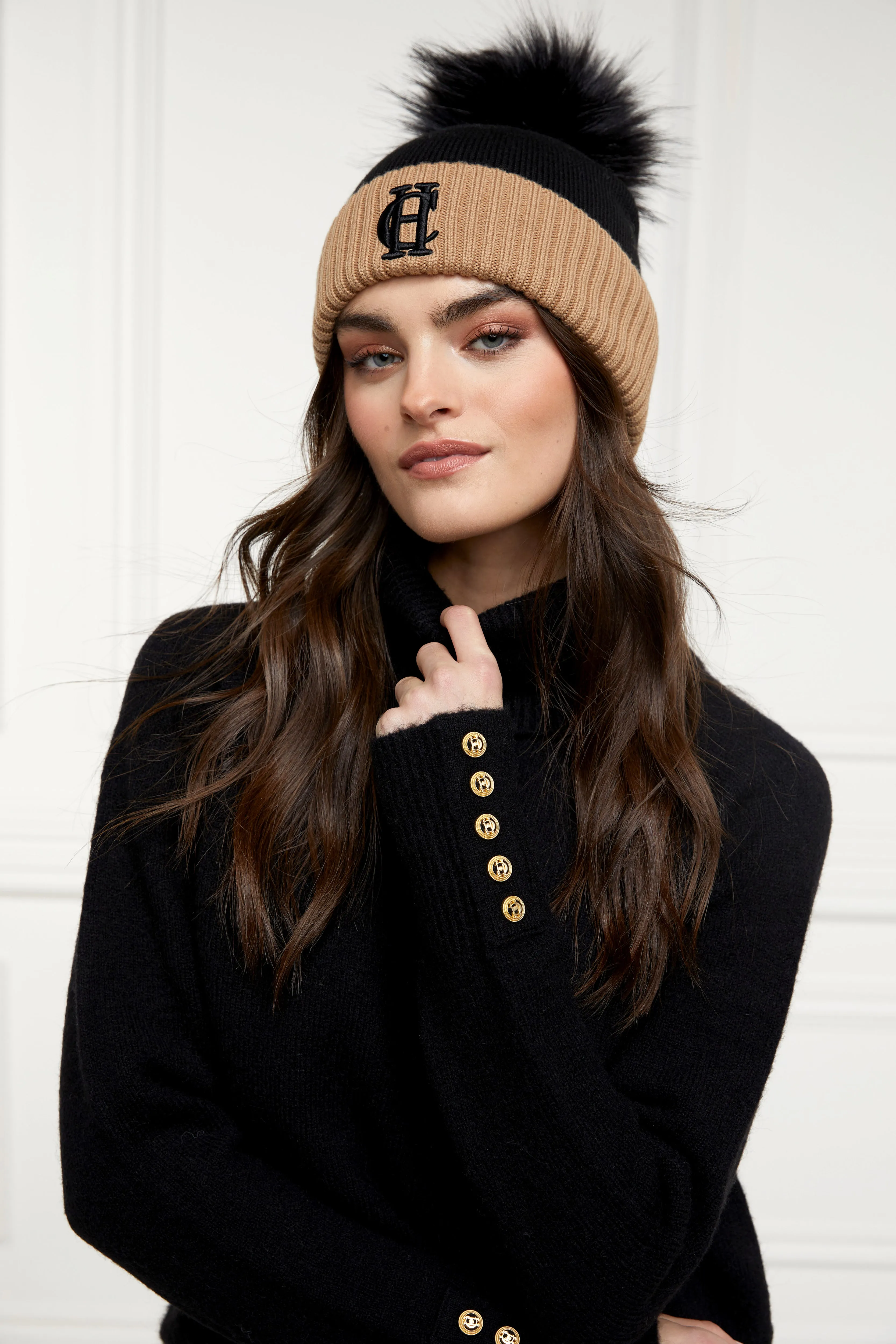 Chelsea Merino Bobble Hat (Black)