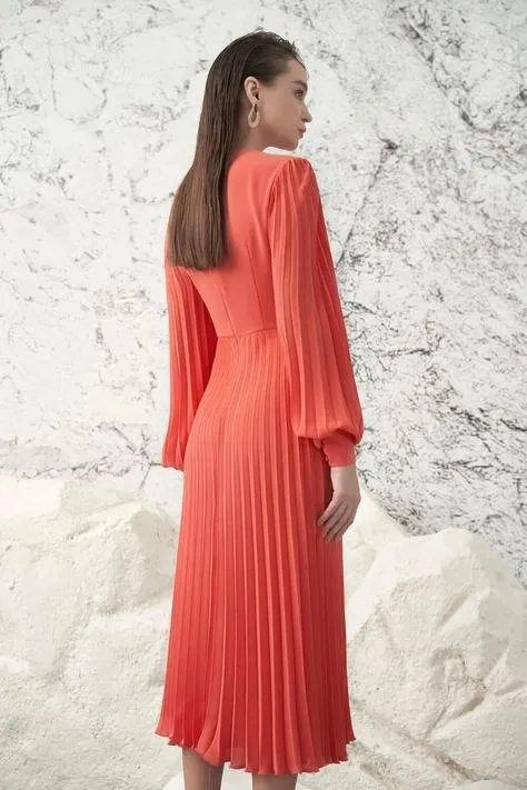 Long sleeve pleated midi dress- Ales