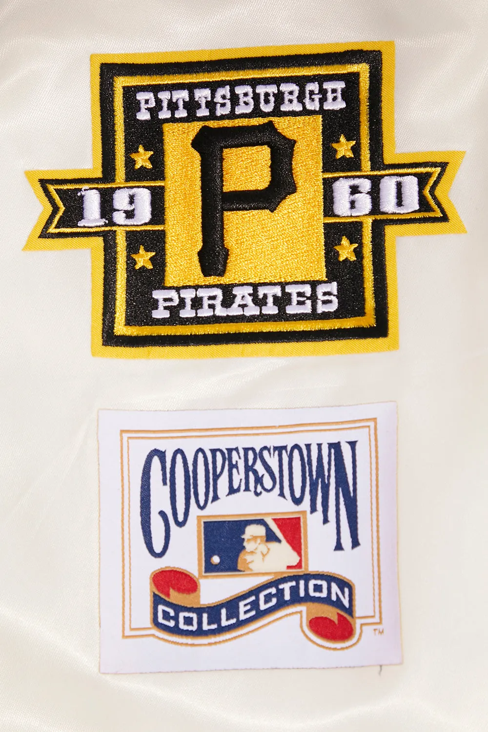 MLB PITTSBURGH PIRATES RETRO CLASSIC MEN'S RIB SATIN JACKET (EGGSHELL/ BLACK)