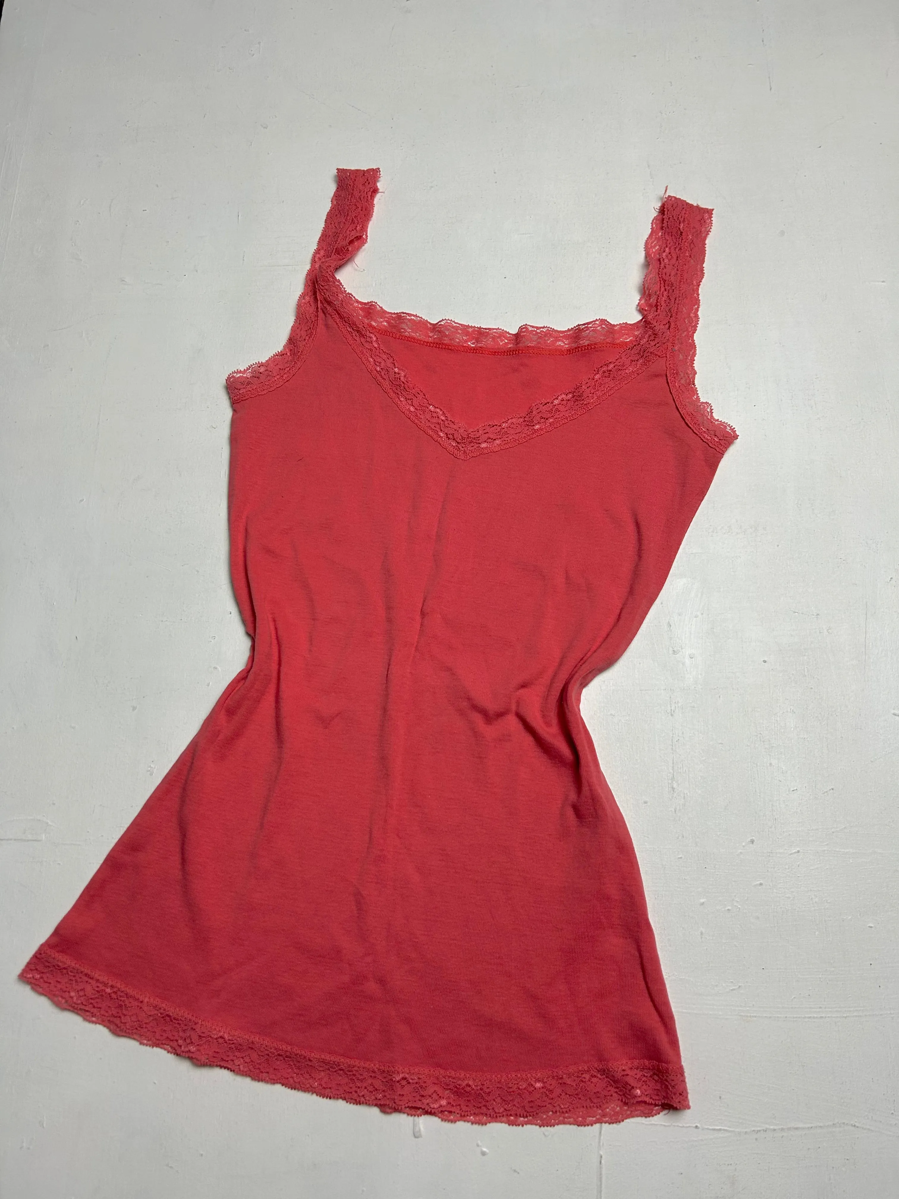 Red lace detail stretchy cami top (M)